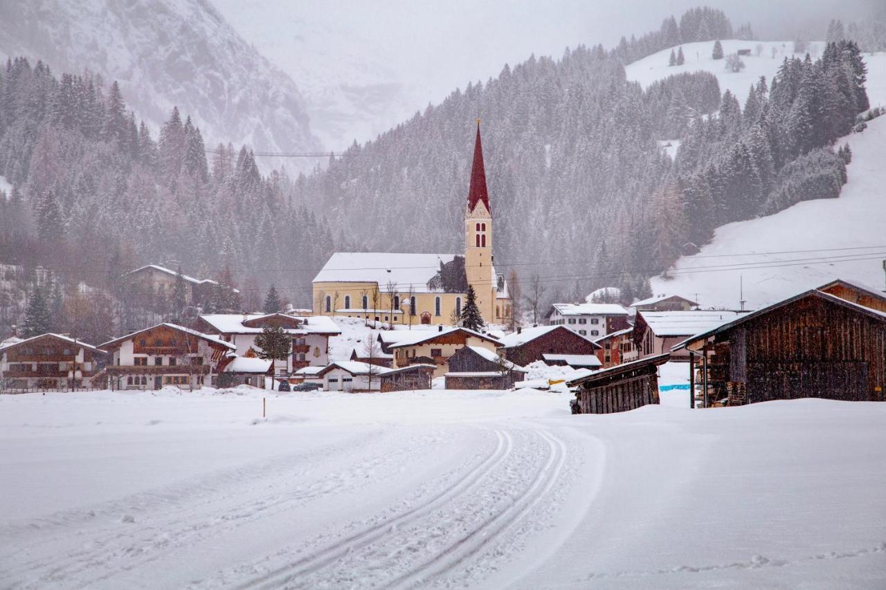 Posthotel Lechtal, Arlberg Holzgau Exterior photo